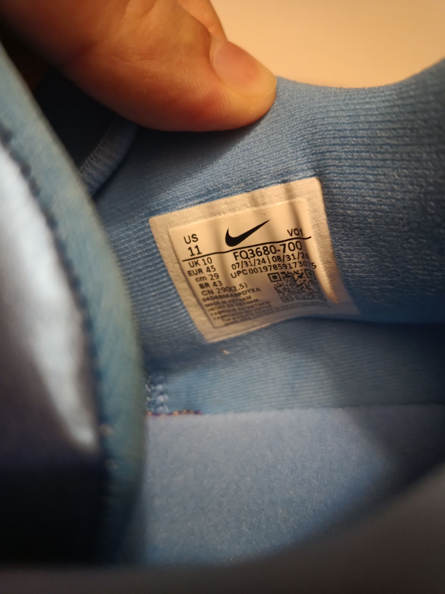 Adidași Nike 45 NOI Galben model super
