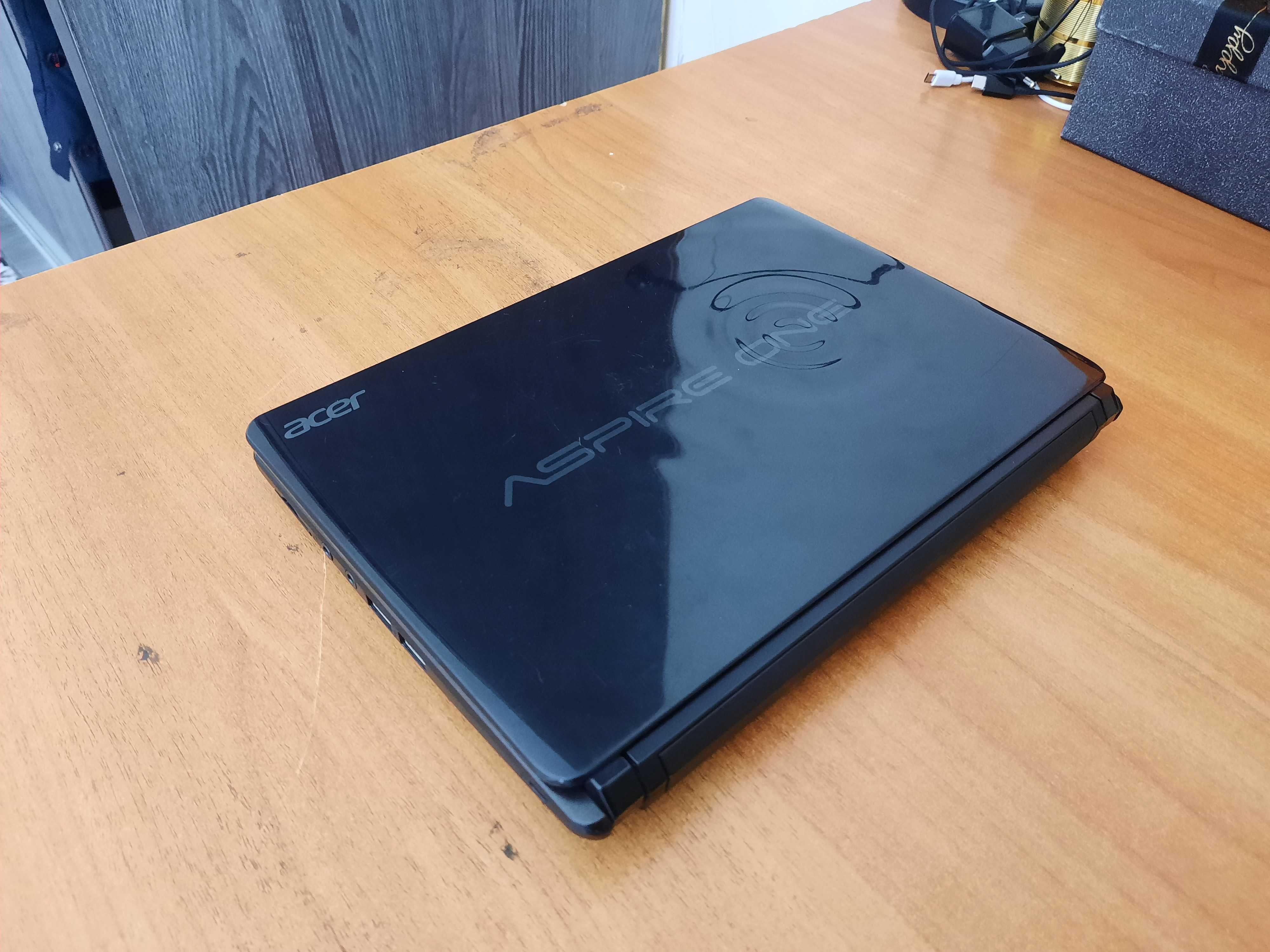 Acer Aspire 1 netbook