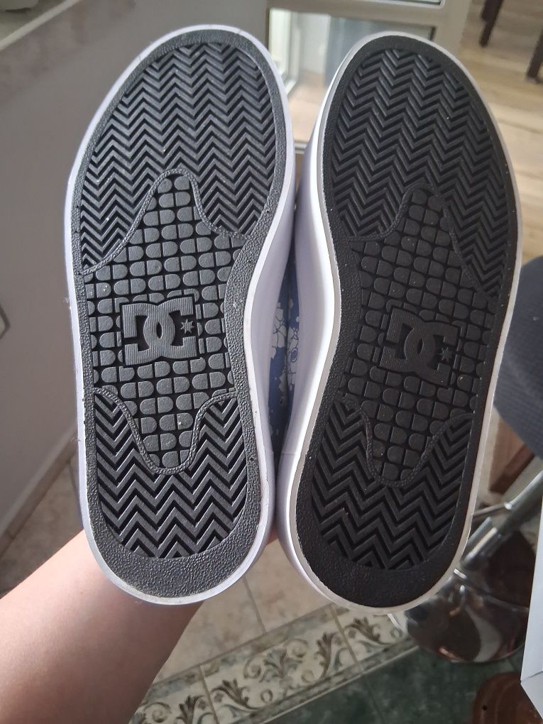 Нови кецове DC shoes