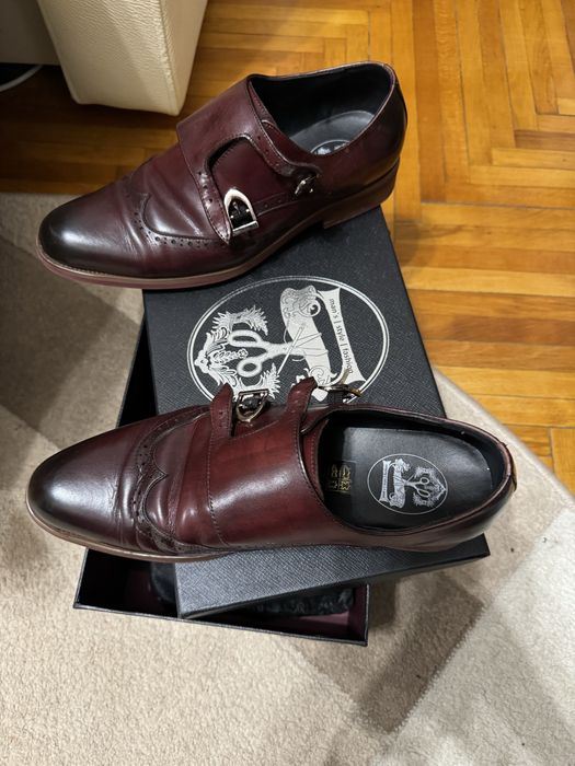 Pantofi de piele cu cararama