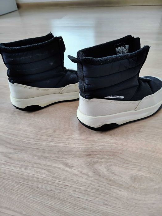 Bocanci pentru copii Zara