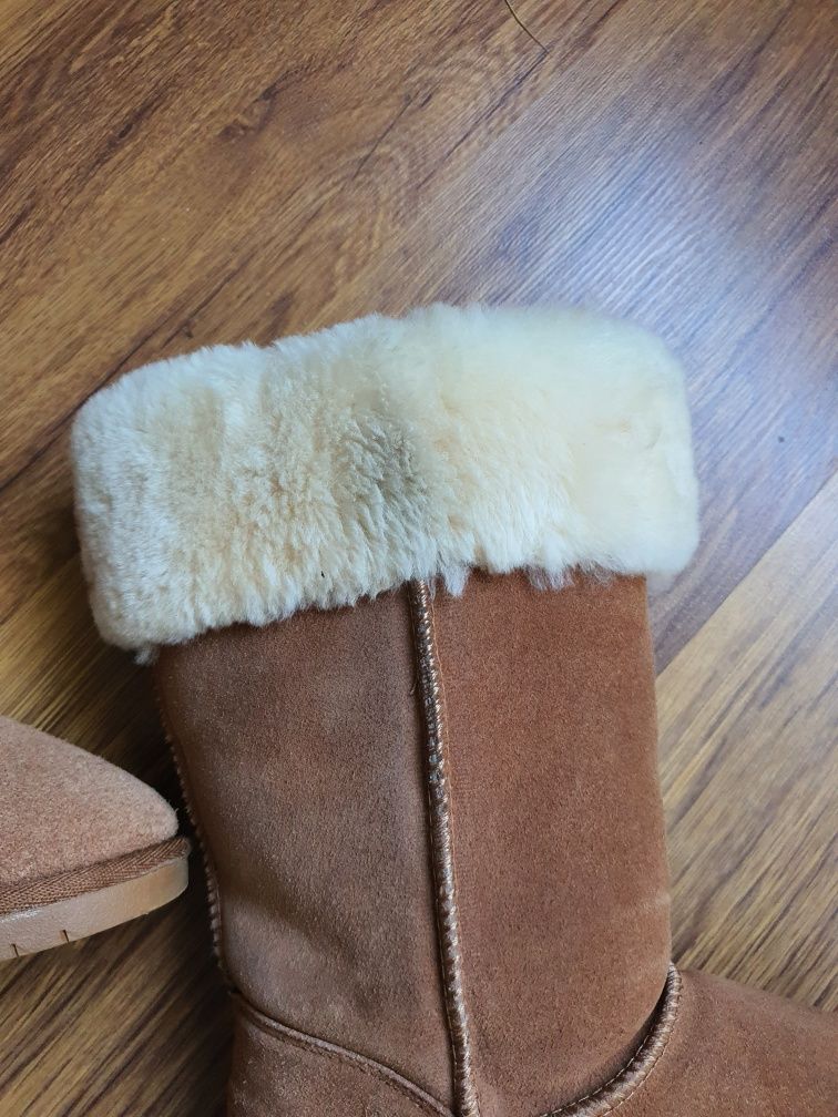 Cizme din piele tip UGG