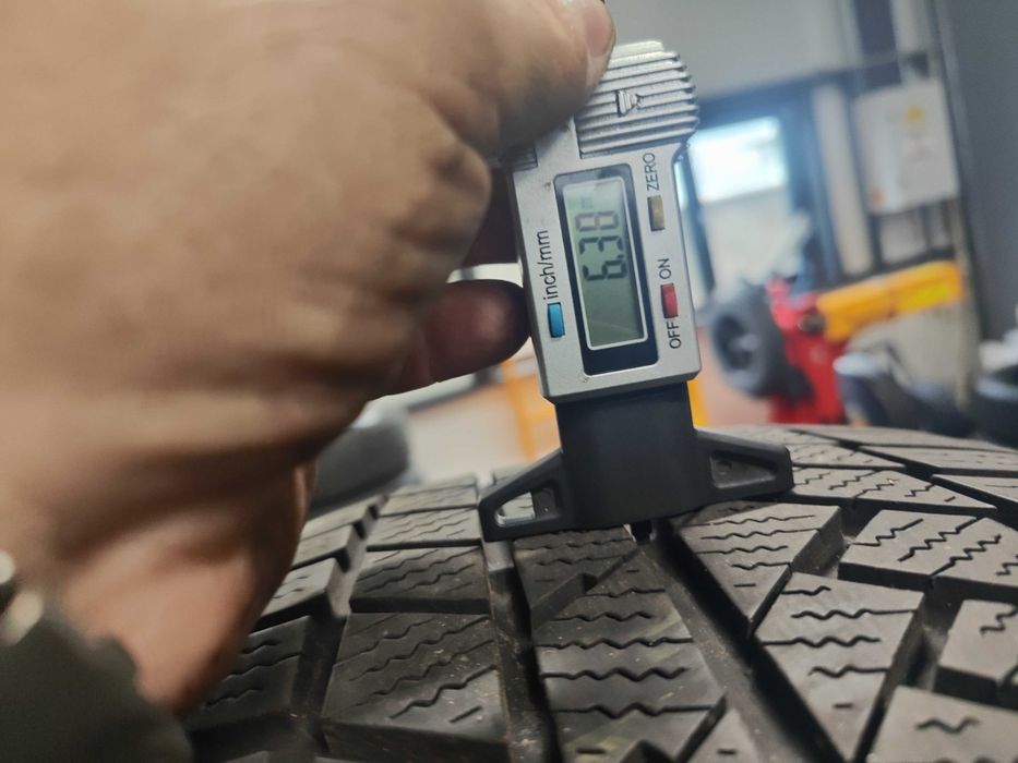 2бр. зимни гуми 255/55/19 Continental