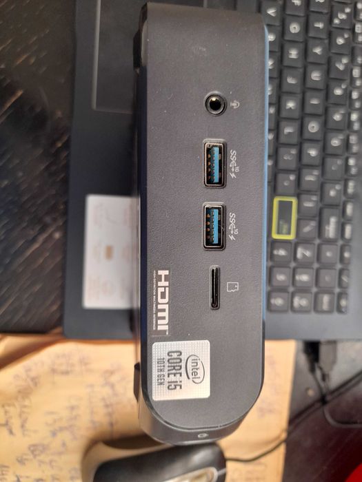 Продавам Asus Chrome Box OS с Windows 11.