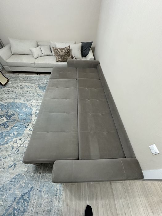 Продам Диван, темно серого цвета, в отличном состояний