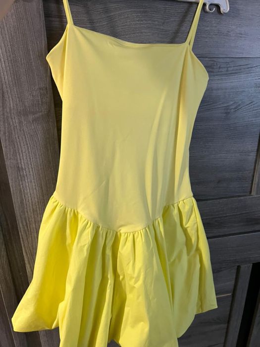 Платье почти новое