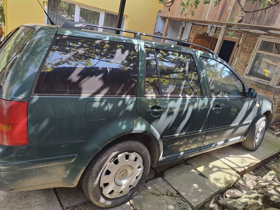 Mașină Golf 4 Combi