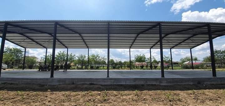 Hale metalice la super preț lichidare de stoc