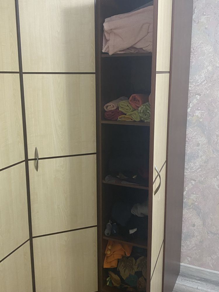 Продам шкаф