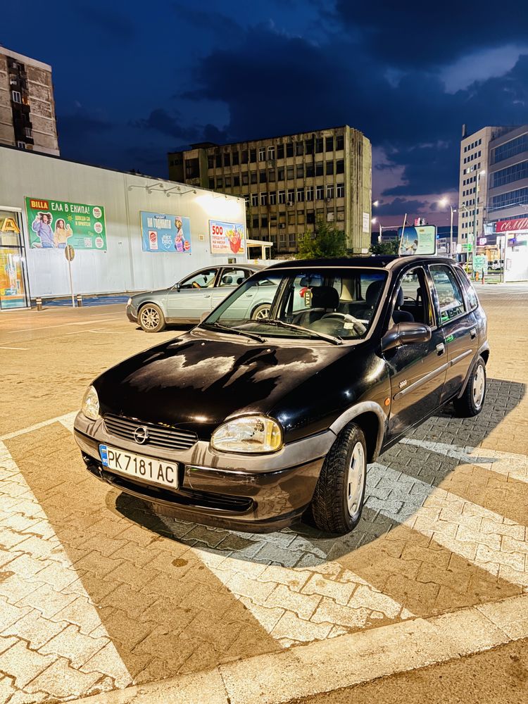 Opel Corsa 1.0 бензин