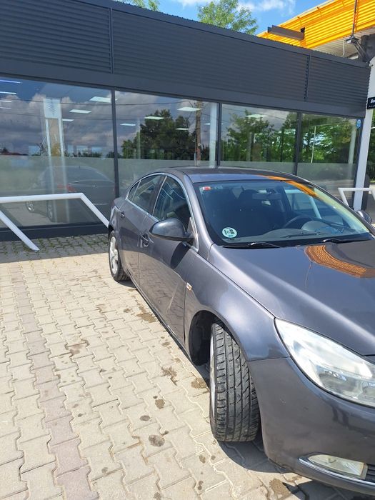 OPEL INSIGNIA, an fabricație 2010, stare buna, unic proprietar