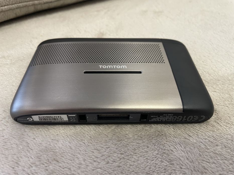 Навигация TOMTOM