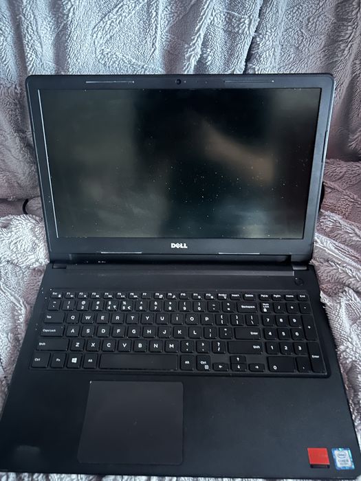 Vand laptop dell vostro 3578