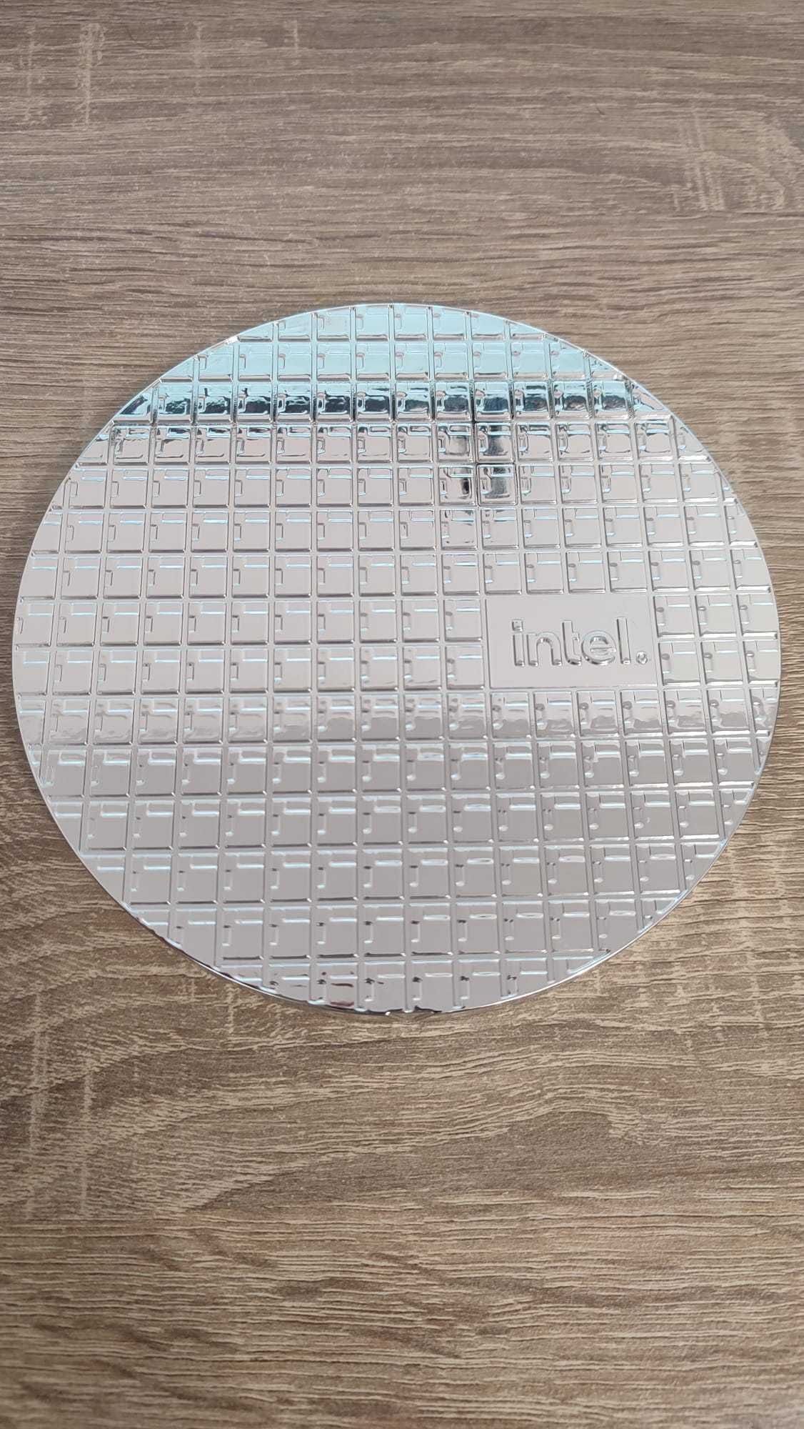 Procesor I7 13700K