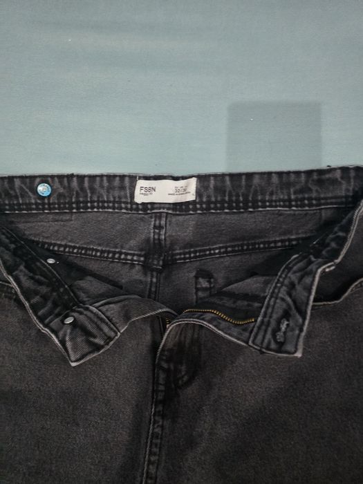 Blugi FSBN baggy fit 32/30