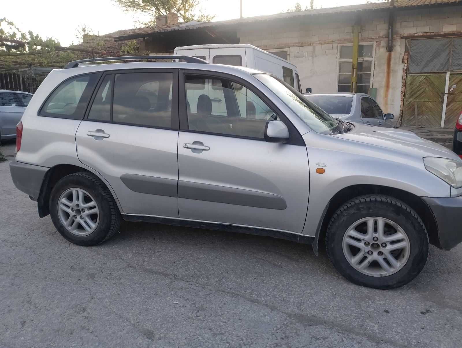 Toyota RAV 4  2,0