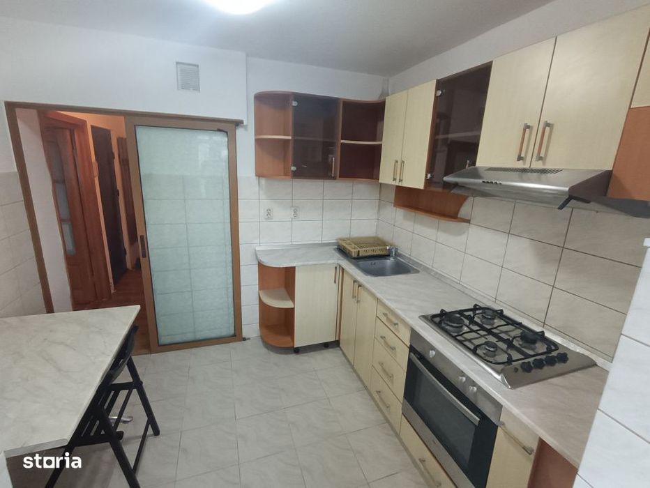 Apartament 3 Camere, Decomandat, Etaj 4 Din 5, Canta, Mobilat Si Utila