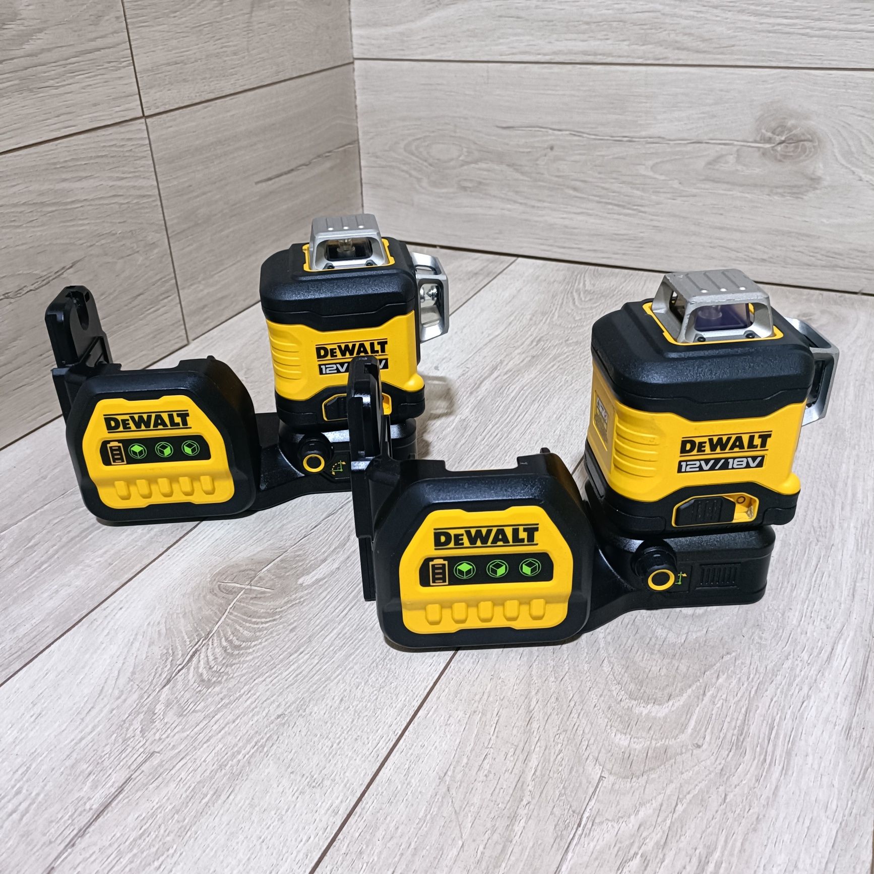 Nivela laser dewalt DCE089G18 18V raza verde 360°