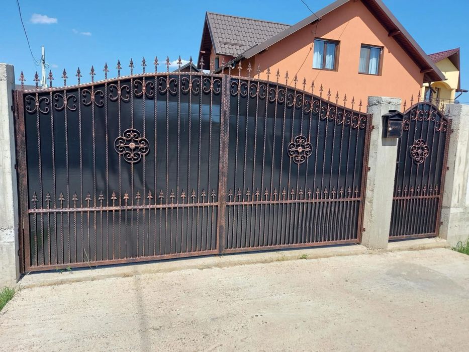 Porti regale din fier forjat