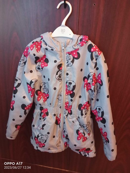 Vând lot 2 geci cu Minnie Mouse 5-6 ani