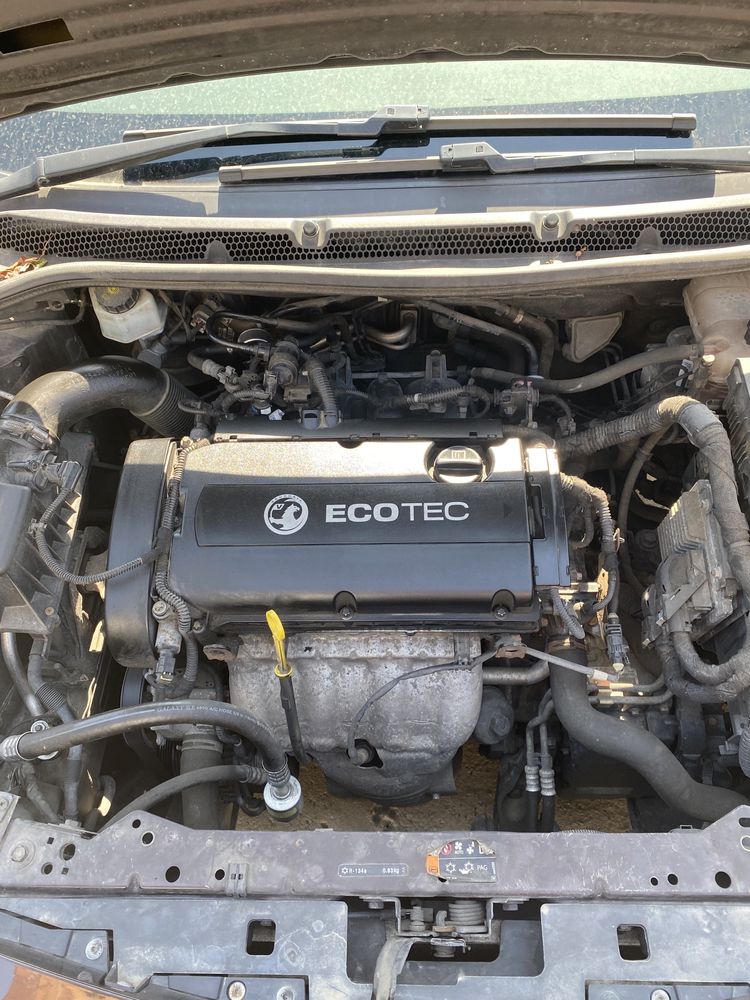 Alternator Opel Astra J 1.6 benzină 2014