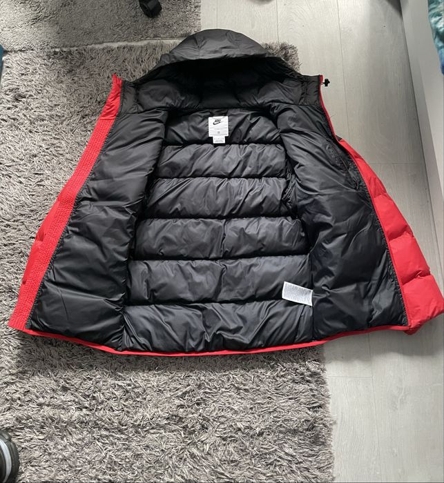 geaca nike impecabila