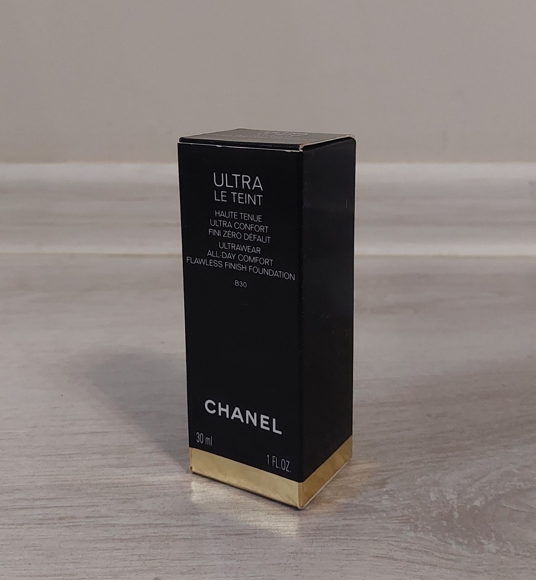 Фон дьо тен CHANEL B30