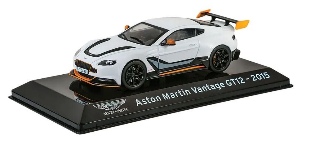Количка Метална supercars magazine Aston Martin Vantage GT12 1:43 нова