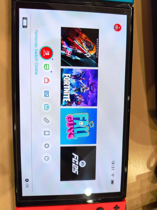 Nintendo switch oled почти нова + игри