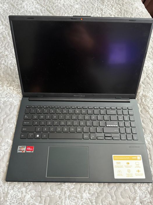 Asus Vivobook Ryzen 5 7520U OLED