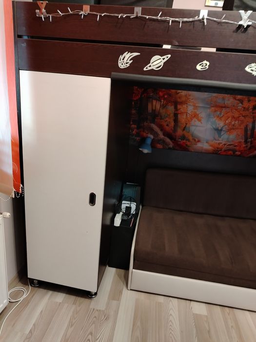 Pat supraetajat copii cu birou incorporat