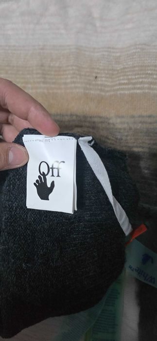 Pulover din lana Off White