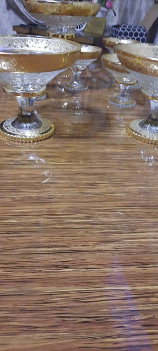 Багема сотилади аъло холатда 9 талик