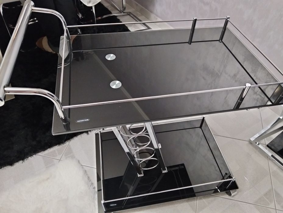 Gheridon de vânzare.