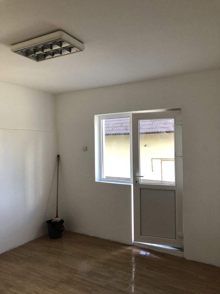 Apartament 3 camere str. Mihai Viteazul Parter spre E60