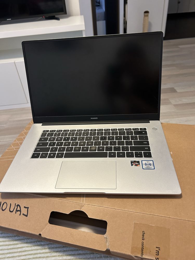 Laptop Huawei MateBook D15