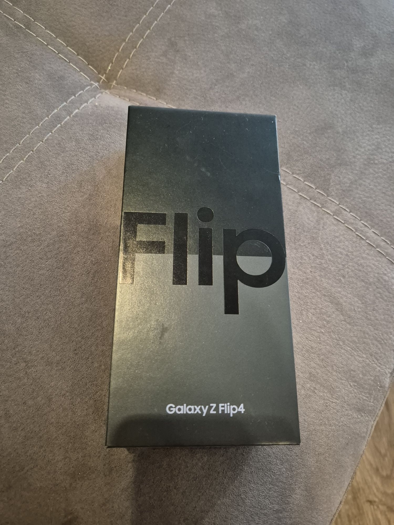 Samsung Galaxy Z flip 4 5G 256GB
