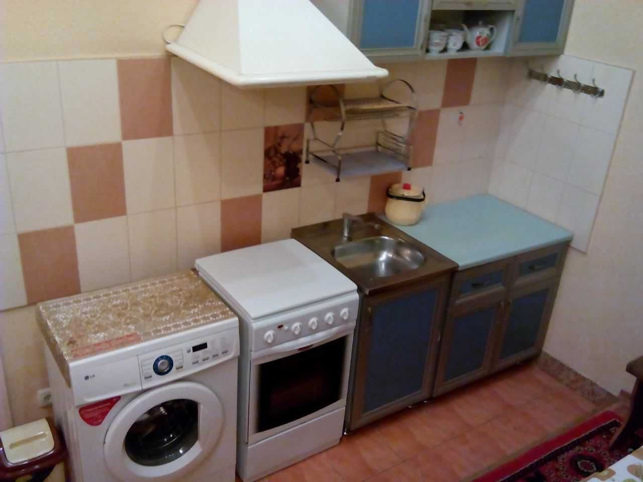Сдам светлую квартиру на Новомосковская