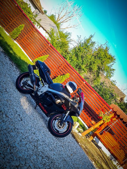 Suzuki gsxr600 Srad