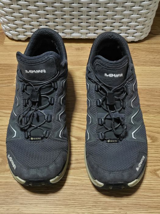 Pantofi de drumeție Lowa