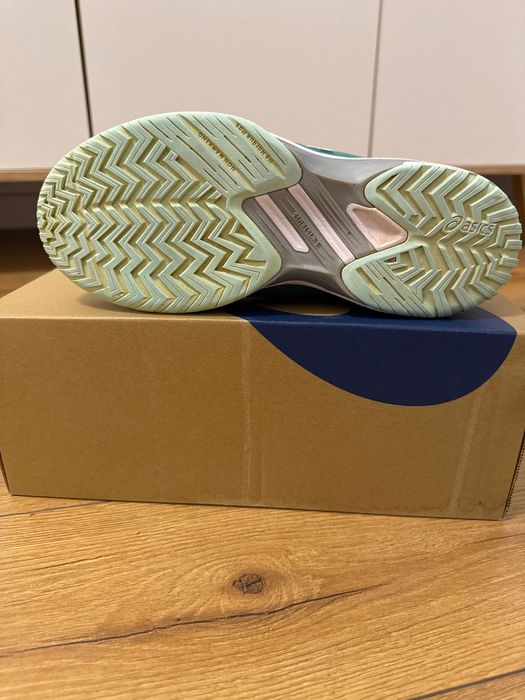 Încălțăminte tenis damă ASICS