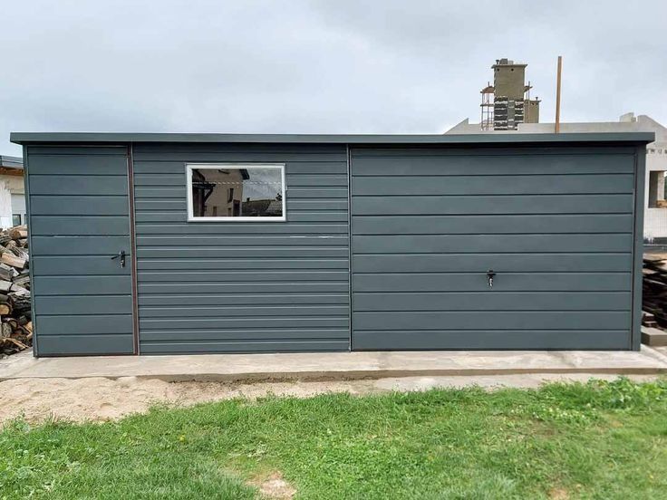 Garaj modular din panouri sandwich  3.2 x 6m