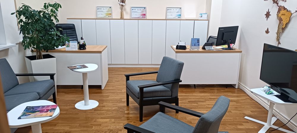 Реставрация мягкой мебели и изготовление