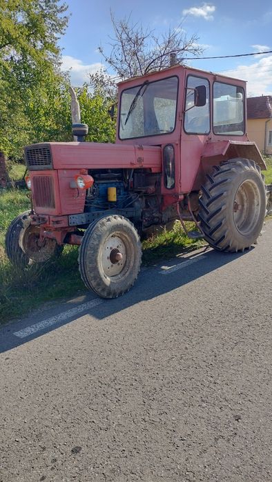 Vând Tractor U650