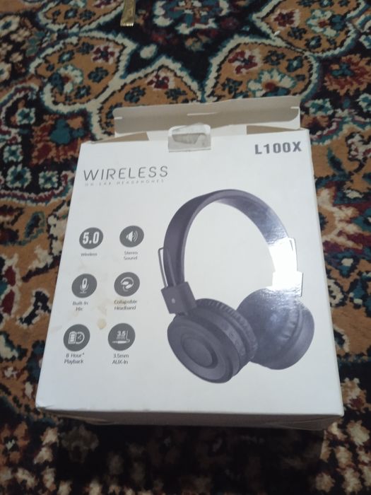 Headphone 100lx bassli ovozi tiniq karobka bor narxini kelishsak bolad