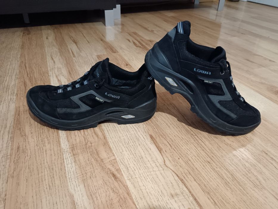 LOWA Sirkos GTX.
