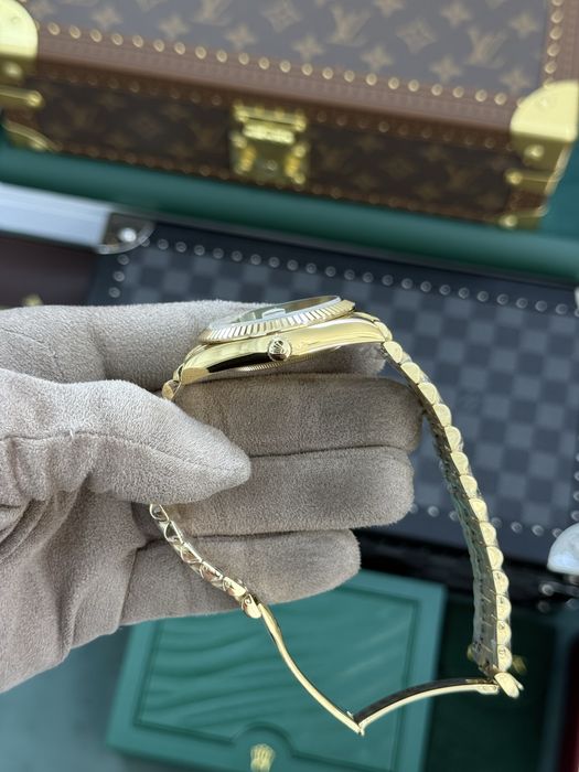Rolex Day-Date 40 Index Gold 18k