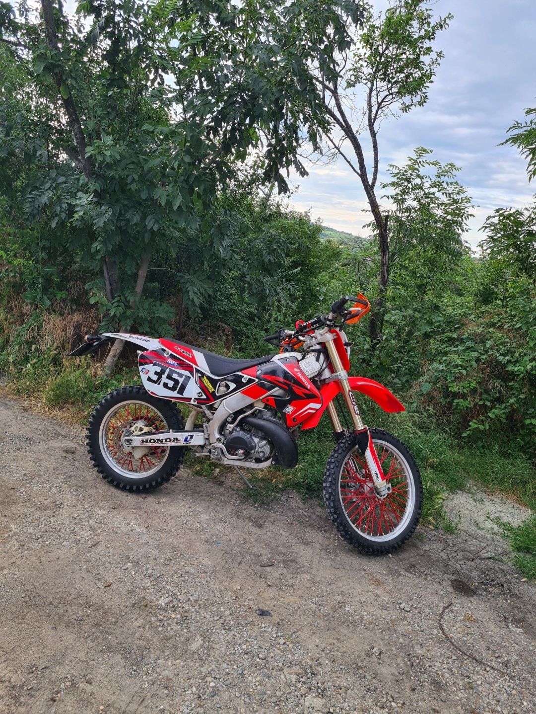 Honda  CRE 250 2T