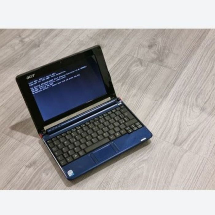 Laptop fără accesorii