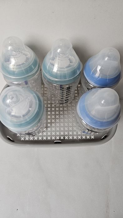 Стерилизатор и Подаръци на Tommee Tippee